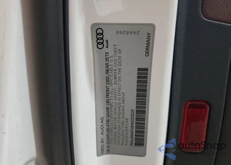 2017 Audi A4 Premium z USA, uszkodzony, nr VIN WAUANAF43HN023225